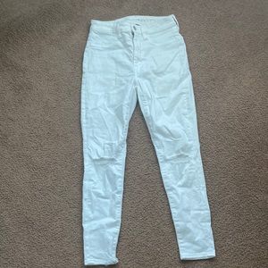 American Eagle Super Stretch White Jeans